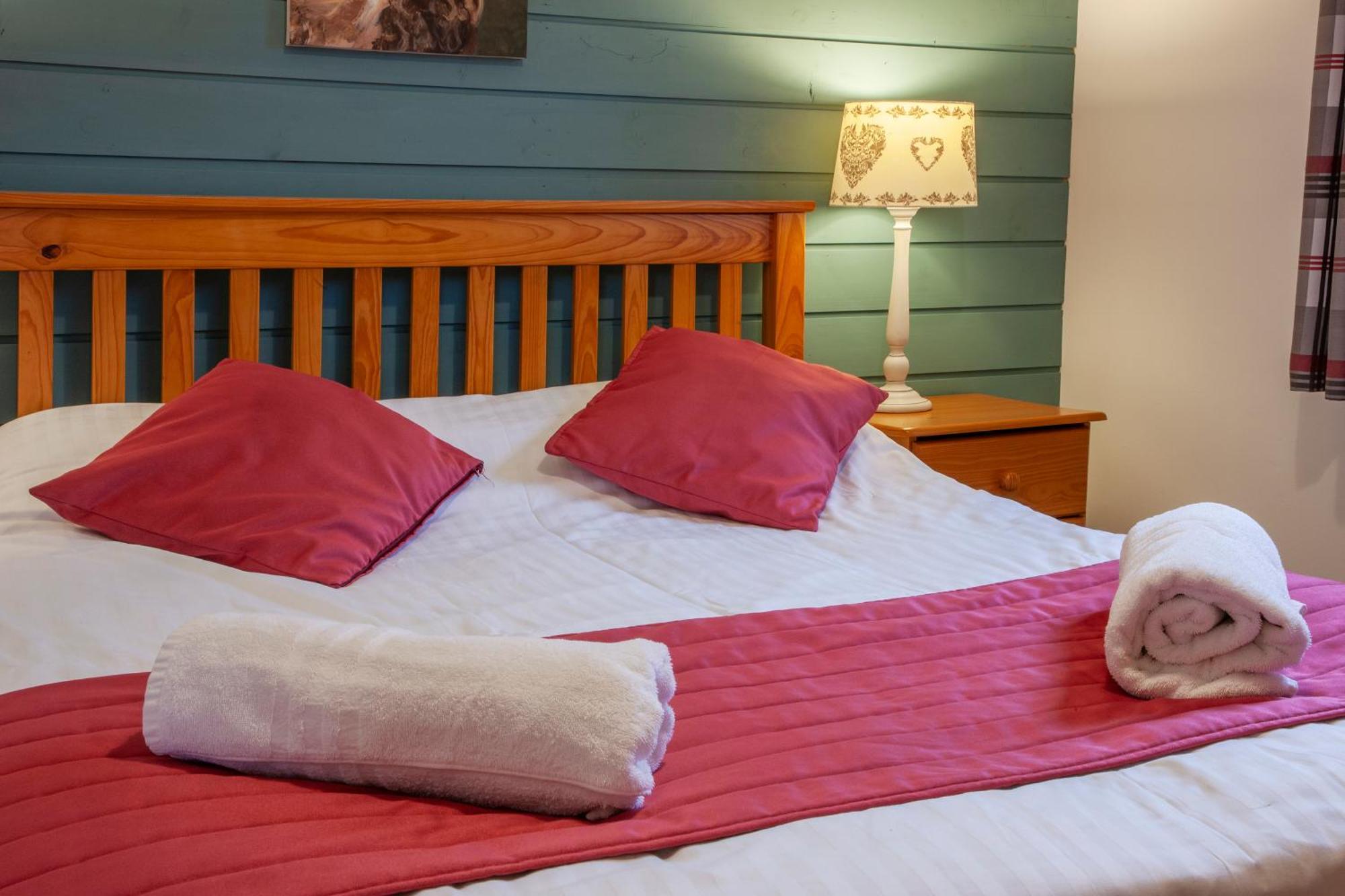 Appin Holiday Homes -Caravans, Lodges, Shepherds Hut And Train Carriage Stays Bagian luar foto