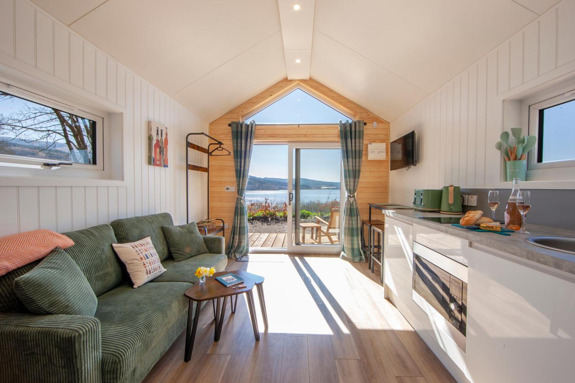 Appin Holiday Homes -Caravans, Lodges, Shepherds Hut And Train Carriage Stays Bagian luar foto